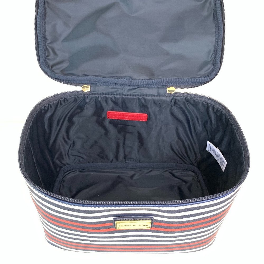 Tommy Hilfiger Cosmetic Travel Bag Blue and White - Picture 4 of 10